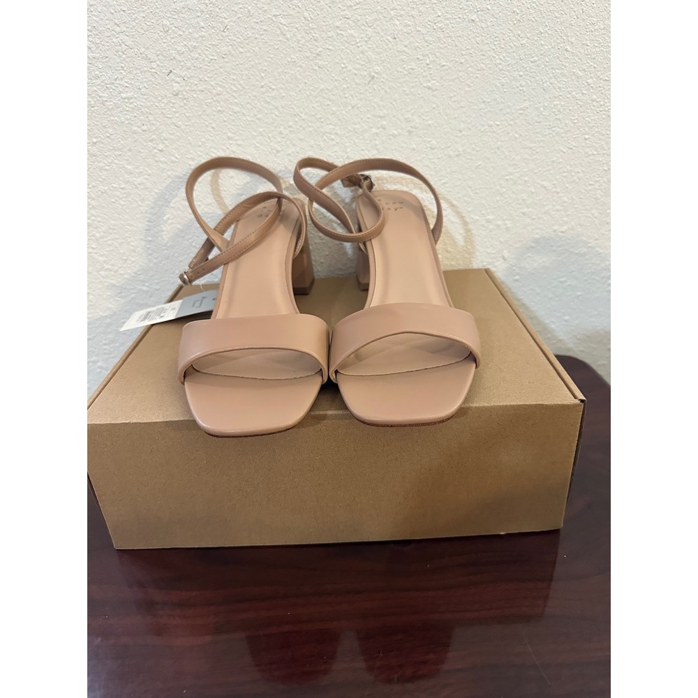 A New Day Womens Ema Square Toe Ankle Strap Block Heel Sandals Tan NWT Size 11